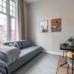 Huur 1 slaapkamer appartement van 377 m² in The Hague