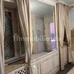 Rent 5 bedroom apartment of 190 m² in Rome