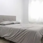 Rent a room of 75 m² in madrid