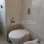 Rent 1 bedroom apartment of 45 m² in Rho