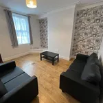 Rent 3 bedroom flat in Yorkshire And The Humber