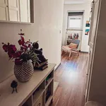 Rent 1 bedroom apartment of 35 m² in lisbon