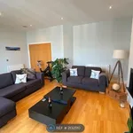 Rent 2 bedroom house in Leeds