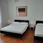 Rent 3 bedroom apartment of 100 m² in Latina