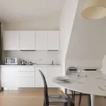 Rent 1 bedroom apartment of 42 m² in milan