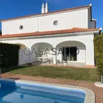 Rent 4 bedroom house in Loulé