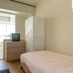 Rent 7 bedroom apartment in Lisbon