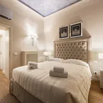 Rent 2 bedroom apartment of 100 m² in Florence