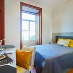 Rent a room of 111 m² in Lisboa