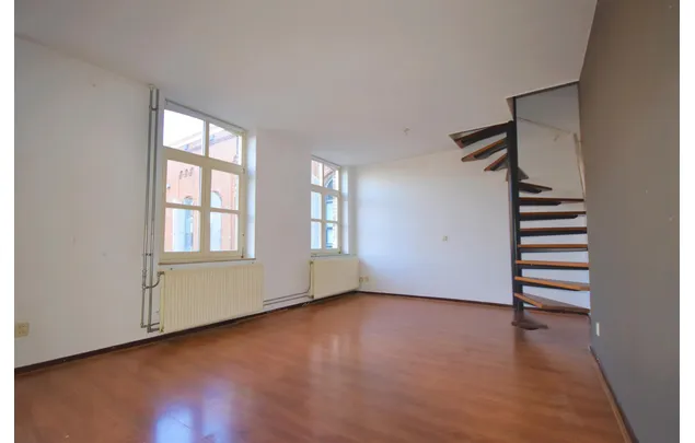 Huur 1 slaapkamer appartement van 65 m² in Maastricht