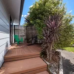 Rent 4 bedroom house in Papamoa