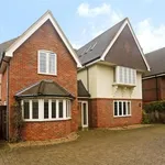 Rent 6 bedroom house in South East England