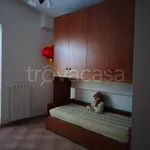 Affitto 6 camera casa di 280 m² in Terni