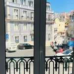 Rent a room in lisbon