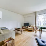 Appartement de 56 m² avec 3 chambre(s) en location à Paris