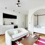 Rent 1 bedroom apartment of 30 m² in Paris