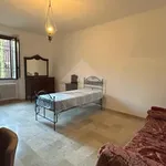 Rent 5 bedroom apartment of 150 m² in Perugia