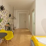 Rent 3 bedroom apartment of 90 m² in Prague