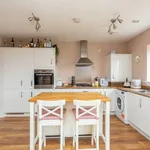 Rent 4 bedroom house in Scotland