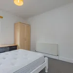 Rent 3 bedroom flat in West Midlands