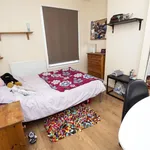 Rent 4 bedroom flat in West Midlands