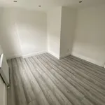 Rent 3 bedroom flat in London