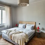 Pronajměte si 2 ložnic/e byt o rozloze 92 m² v Prague