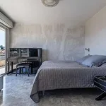 Appartement de 171 m² avec 5 chambre(s) en location à Nice