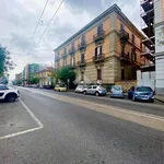 Affitto 5 camera appartamento di 140 m² in Napoli