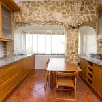 Rent a room of 80 m² in Cascais