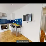 Rent 4 bedroom flat in London