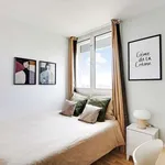 Rent a room in paris