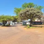 Rent 3 bedroom apartment of 70 m² in Benoni