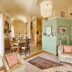 Rent 5 bedroom apartment of 120 m² in Palermo