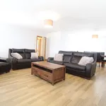 Rent 3 bedroom flat in Aberdeen