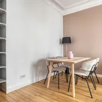 Rent 1 bedroom apartment of 678 m² in Paris