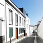 Rent a room of 235 m² in Ponta Delgada