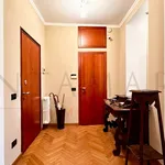 Rent 3 bedroom apartment of 145 m² in Milano