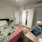 Rent a room of 75 m² in seville