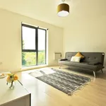 Rent 2 bedroom flat in Salford