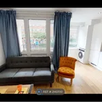 Rent 4 bedroom flat in London