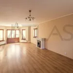 Rent 5 bedroom house in Prague