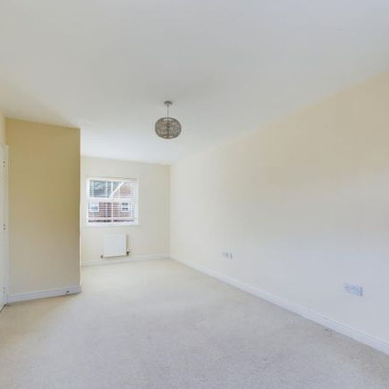 Property to rent in Fitzgilbert Close, Gillingham ME7 Lodbourne