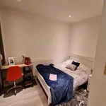 Rent 6 bedroom flat in South East England