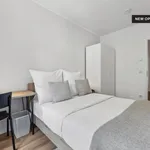 Miete 4 Schlafzimmer wohnung von 12 m² in Berlin