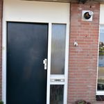 Rent 4 bedroom house of 115 m² in De Leyens