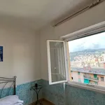 Rent a room of 85 m² in Genoa