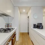 Rent 2 bedroom apartment in Melbourne