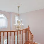 Rent 3 bedroom house of 290 m² in Vaughan (Maple)