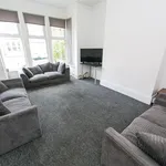 Rent 7 bedroom house in Leeds